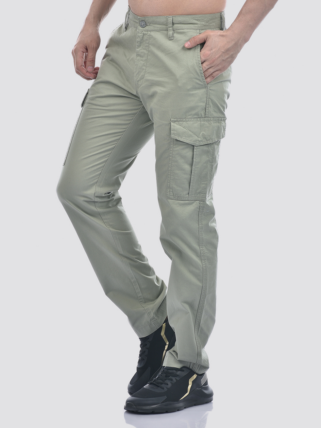 Numero Uno Men Solid Light Green Pant